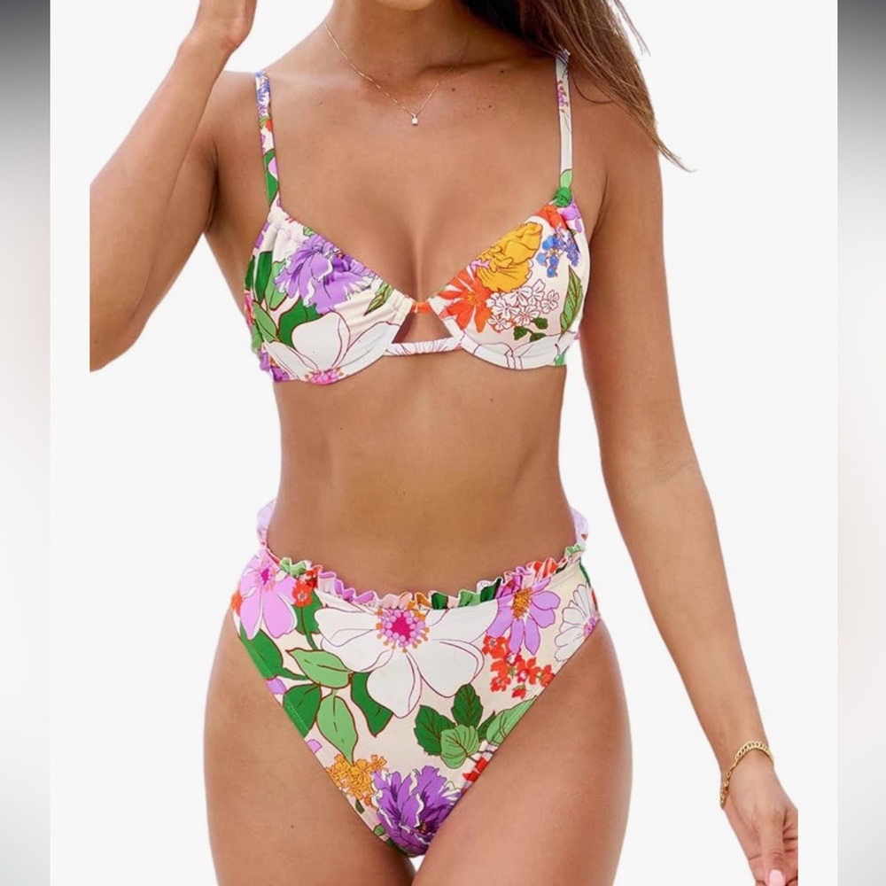 Cupshe Floral Bikini Set | High Waisted | Underwire Top | Size M (NWT)